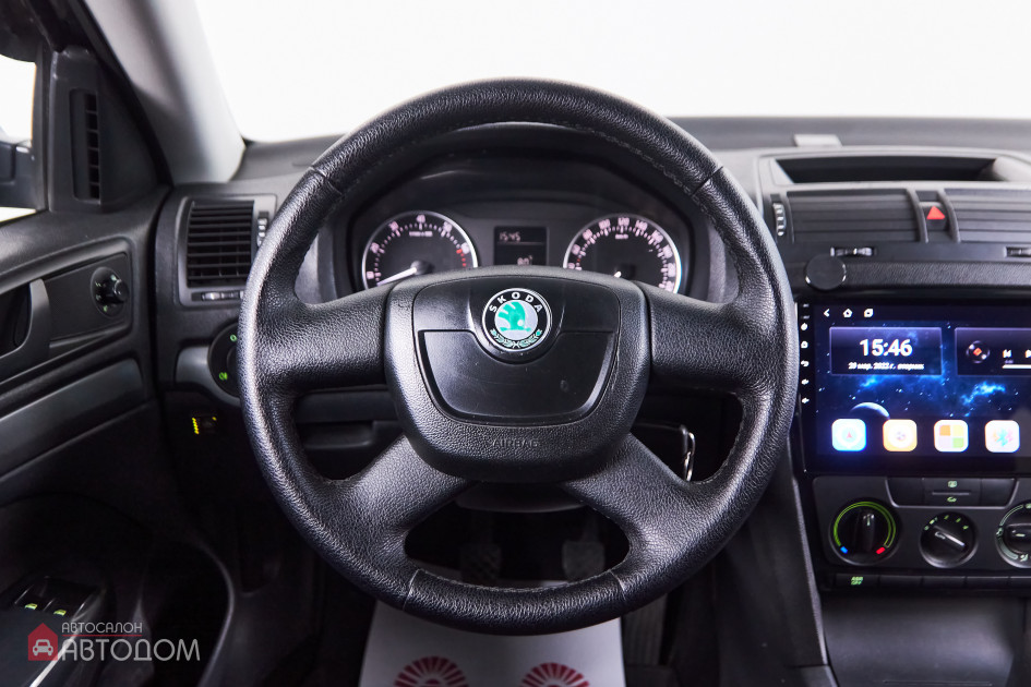 Продажа Skoda Octavia II (A5) Рестайлинг 1.6 MT (102 л.с.) 2012 Черный в Автодом