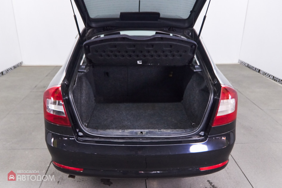 Продажа Skoda Octavia II (A5) Рестайлинг 1.6 MT (102 л.с.) 2012 Черный в Автодом