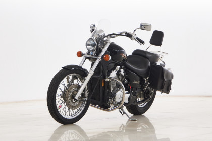 Купить Honda VT 600 1998 Черный в Автодом Продажа Honda VT 600 1998 Черный в Автодом