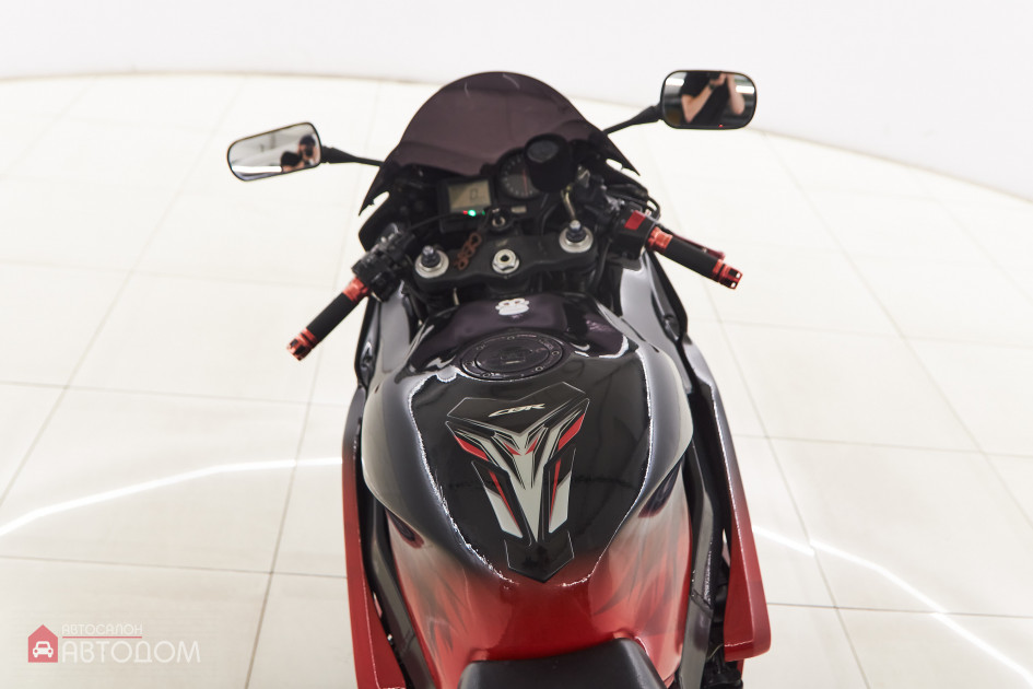 Продажа Honda CBR 900RR Fireblade 2001 Черный в Автодом