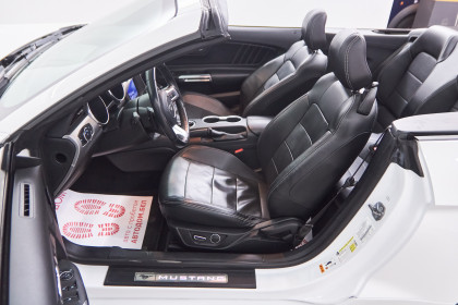 Продажа Ford Mustang VI Рестайлинг 5.0 AT (466 л.с.) 2019 Белый в Автодом