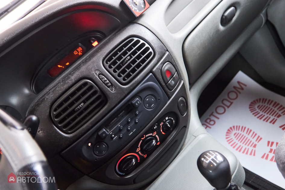 Renault Scenic I · Рестайлинг, 2001 г., 1,6 л., бензин, механика, купить в  Минске - цена 3750 $, фото, характеристики. av.by — объявления о продаже  автомобилей. | №126911763, image size:945x630