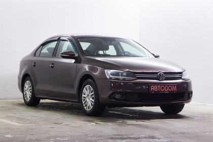 Продажа Volkswagen Jetta VI 1.6 MT (105 л.с.) 2014 Коричневый в Автодом
