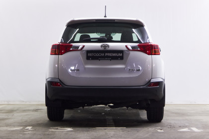 Продажа Toyota RAV4 IV (CA40) 2.0 CVT (146 л.с.) 2015 Белый в Автодом
