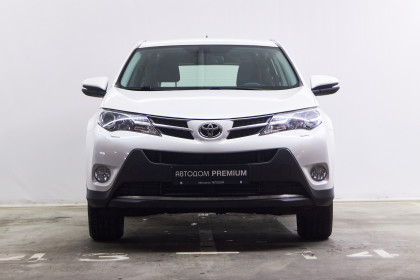 Продажа Toyota RAV4 IV (CA40) 2.0 CVT (146 л.с.) 2015 Белый в Автодом