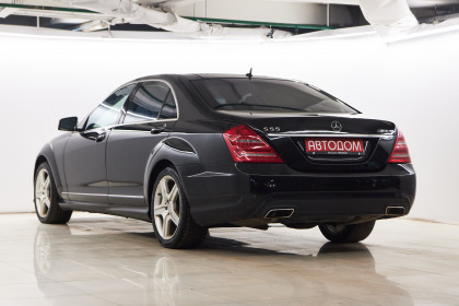 Продажа Mercedes-Benz S-Класс V (W221) 550 Long 5.5 AT (388 л.с.) 2006 Черный в Автодом