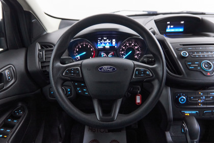 Продажа Ford Escape III Рестайлинг 2.5 AT (168 л.с.) 2018 Черный в Автодом