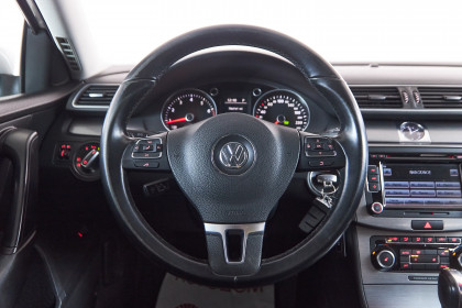 Продажа Volkswagen Passat B7 2.0 AMT (210 л.с.) 2011 Серебристый в Автодом