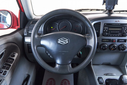 Продажа Suzuki Grand Vitara II Рестайлинг 2.5 MT (144 л.с.) 2003 Красный в Автодом