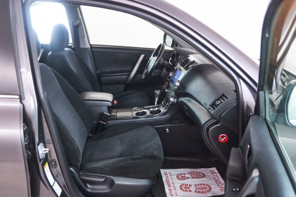 Продажа Toyota Highlander II (U40) Рестайлинг 3.5 AT (273 л.с.) 2013 Серый в Автодом