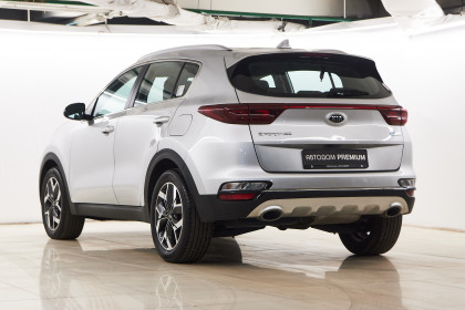 Продажа Kia Sportage IV Рестайлинг 2.0 AT (185 л.с.) 2019 Серебристый в Автодом