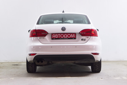 Продажа Volkswagen Jetta VI 1.4 AMT (150 л.с.) 2014 Белый в Автодом