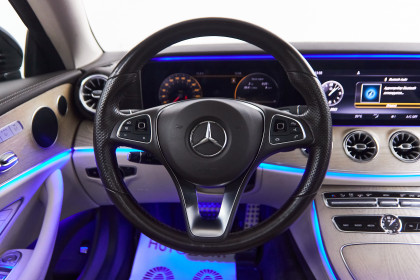 Продажа Mercedes-Benz E-Класс V (W213, S213, C238) 400 3.0 AT (333 л.с.) 2017 Черный в Автодом