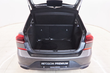 Продажа Volkswagen Polo VI 1.6 MT (90 л.с.) 2021 Серый в Автодом