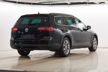 Продажа Volkswagen Passat B8 2.0 AMT (150 л.с.) 2016 Черный в Автодом