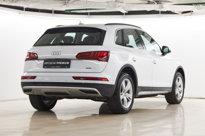 Продажа Audi Q5 II (FY) 2.0 AMT (190 л.с.) 2018 Белый в Автодом