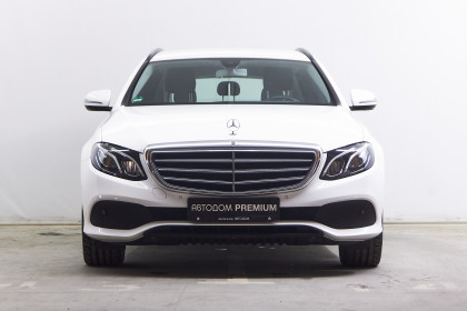 Продажа Mercedes-Benz E-Класс V (W213, S213, C238) 220 d 2.0 AT (194 л.с.) 2019 Белый в Автодом