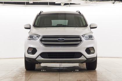 Продажа Ford Escape III Рестайлинг 1.5 AT (182 л.с.) 2017 Белый в Автодом