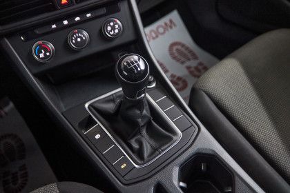 Продажа Volkswagen Jetta VII 1.4 MT (150 л.с.) 2019 Серый в Автодом
