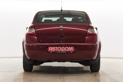 Продажа Renault Megane II Рестайлинг 1.6 MT (115 л.с.) 2008 Бордовый в Автодом