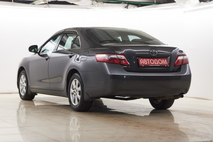 Продажа Toyota Camry VI (XV40) Рестайлинг 2.4 AT (167 л.с.) 2010 Серый в Автодом