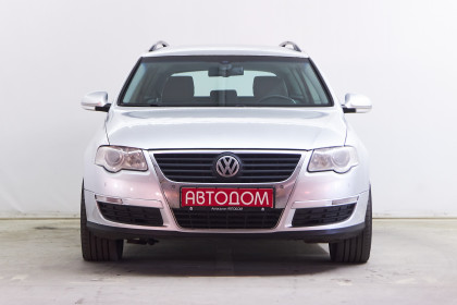 Продажа Volkswagen Passat B6 2.0 MT (136 л.с.) 2008 Серебристый в Автодом