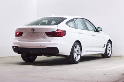 Продажа BMW 3 серии VI (F3x) Рестайлинг 320d xDrive 2.0 AT (190 л.с.) 2019 Белый в Автодом