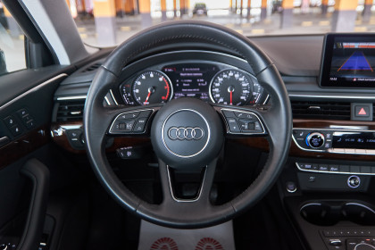 Продажа Audi A4 V (B9) 2.0 AMT (252 л.с.) 2018 Серый в Автодом