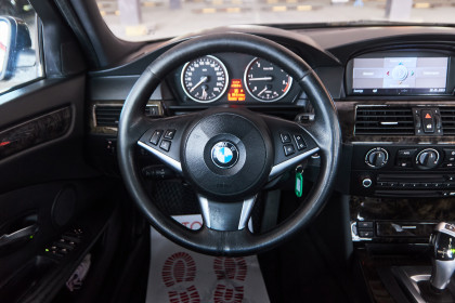 Продажа BMW 5 серии V (E60/E61) Рестайлинг 520d 2.0 AT (177 л.с.) 2008 Черный в Автодом