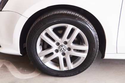 Продажа Volkswagen Jetta VI Рестайлинг 1.4 AT (150 л.с.) 2017 Белый в Автодом