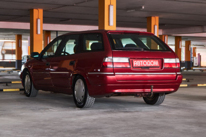 Продажа Citroen Xantia I Рестайлинг 1.8 MT (110 л.с.) 2000 Красный в Автодом