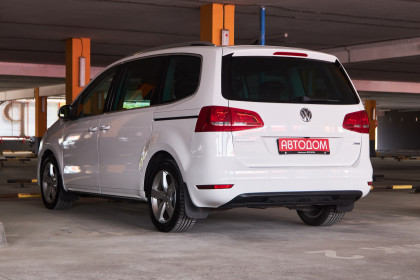Продажа Volkswagen Sharan II Рестайлинг 2.0 MT (184 л.с.) 2015 Белый в Автодом