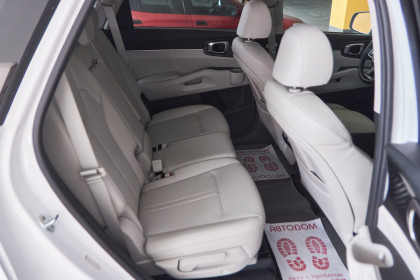 Продажа Kia Sorento IV 2.5 AT (180 л.с.) 2021 Белый в Автодом