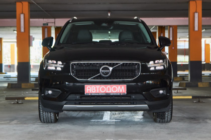 Продажа Volvo XC40 I 2.0 MT (150 л.с.) 2019 Черный в Автодом