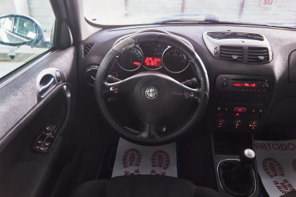 Продажа Alfa Romeo 147 I 1.9 MT (115 л.с.) 2001 Серый в Автодом