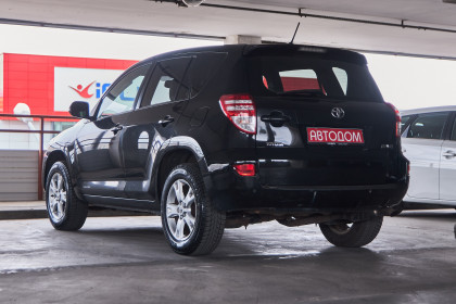 Продажа Toyota RAV4 III (XA30) 2.0 MT (152 л.с.) 2009 Черный в Автодом
