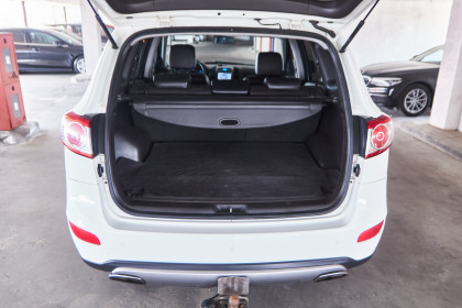 Продажа Hyundai Santa Fe II Рестайлинг 2.2 AT (197 л.с.) 2012 Белый в Автодом