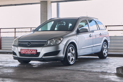 Продажа Opel Astra H Рестайлинг 1.7 MT (110 л.с.) 2008 Серебристый в Автодом