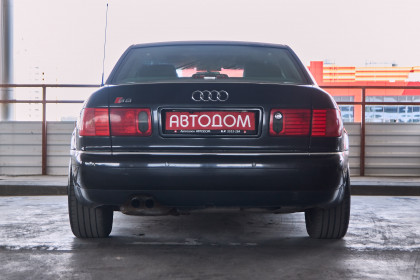Продажа Audi A8 I (D2) Рестайлинг 2.5 MT (150 л.с.) 2000 Черный в Автодом