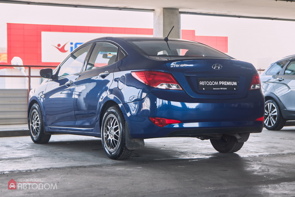 Продажа Hyundai Solaris I Рестайлинг 1.4 MT (107 л.с.) 2015 Синий в Автодом