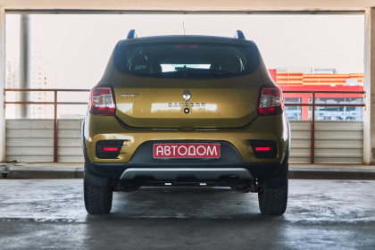 Продажа Renault Sandero II Stepway 1.6 MT (102 л.с.) 2017 Зеленый в Автодом