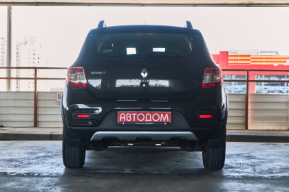 Продажа Renault Sandero II Stepway 1.6 MT (102 л.с.) 2017 Черный в Автодом