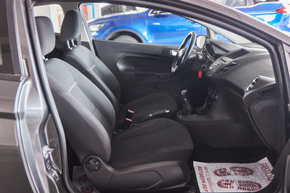 Продажа Ford Fiesta Mk6 Рестайлинг 1.0 MT (125 л.с.) 2016 Серый в Автодом