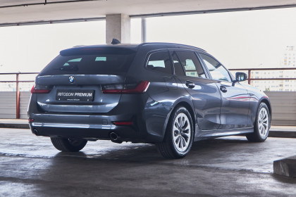 Продажа BMW 3 серии VII (G2x) 318d 2.0 AT (150 л.с.) 2020 Серый в Автодом