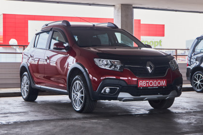 Продажа Renault Sandero II Рестайлинг Stepway 1.6 MT (113 л.с.) 2018 Красный в Автодом