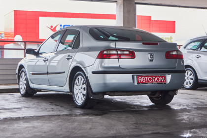 Продажа Renault Laguna II 1.6 MT (107 л.с.) 2002 Серебристый в Автодом