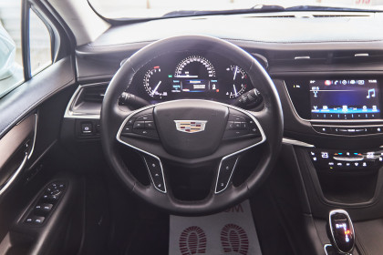 Продажа Cadillac XT5 I 3.6 AT (314 л.с.) 2016 Белый в Автодом