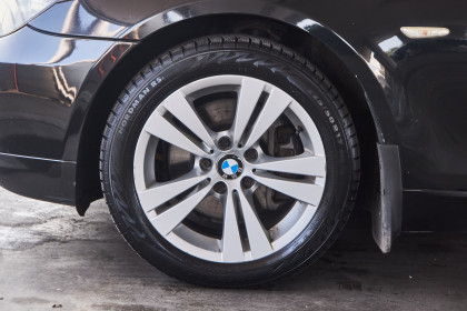 Продажа BMW 5 серии V (E60/E61) Рестайлинг 525i 3.0 AT (218 л.с.) 2009 Черный в Автодом