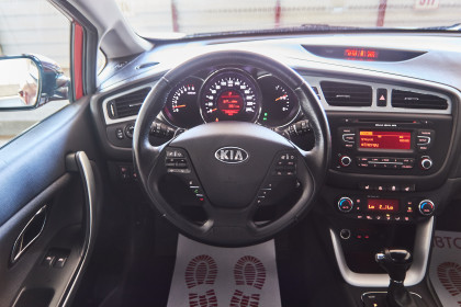 Продажа Kia Ceed II 1.6 AT (129 л.с.) 2013 Красный в Автодом