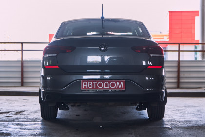 Продажа Volkswagen Polo VI 1.4 AMT (125 л.с.) 2021 Серый в Автодом